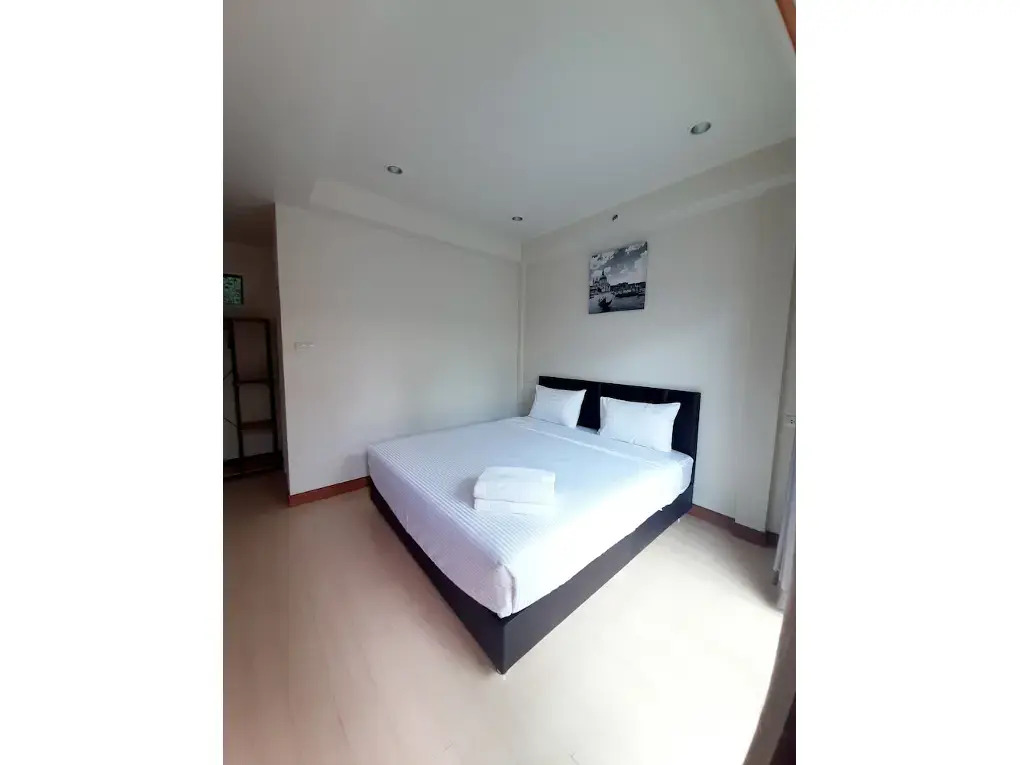 Phenwaree Amphawa Resort