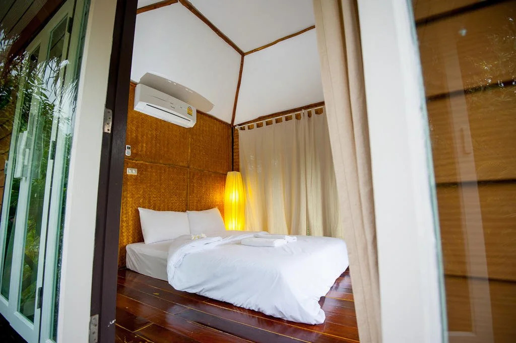 Baan Pong Tara