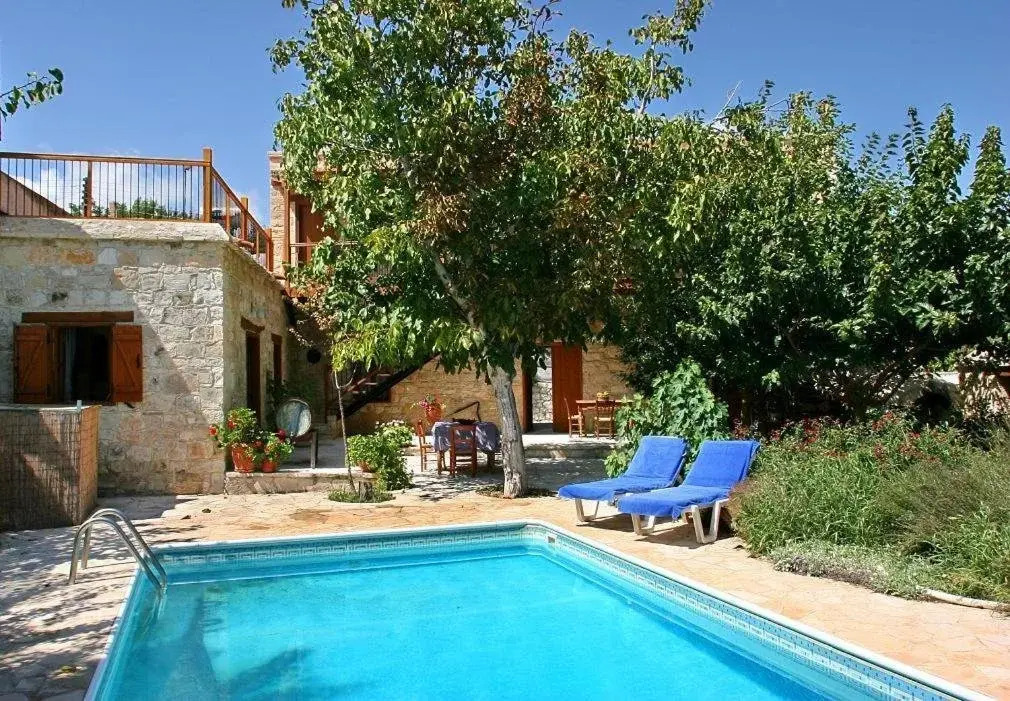 Narkissos Villa