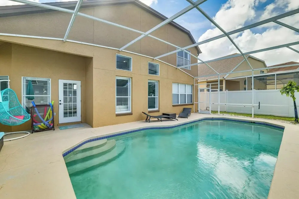 8 Mi to Disney! Family-friendly Davenport Home
