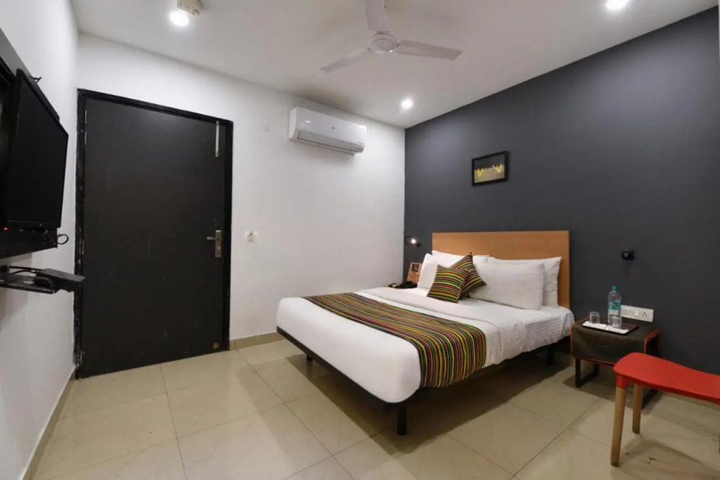 Hotel Orchid Saffron