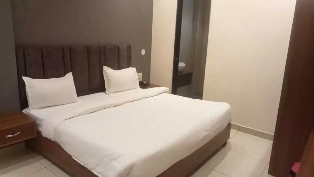 Hotel Comfort Inn By Ganga Gauri Hotels