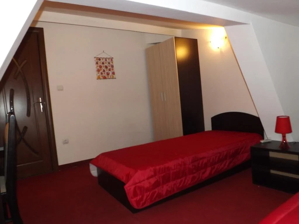 Hostel Rayska Yabalka