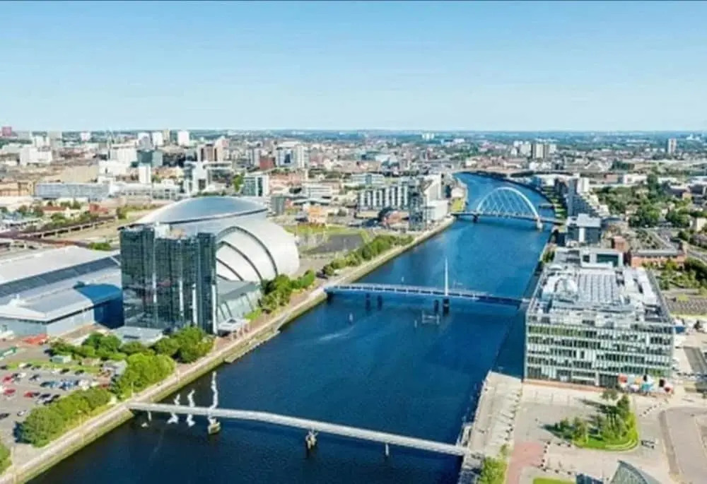 Central Glasgow Apt - Sleeps 2 & Freeparking