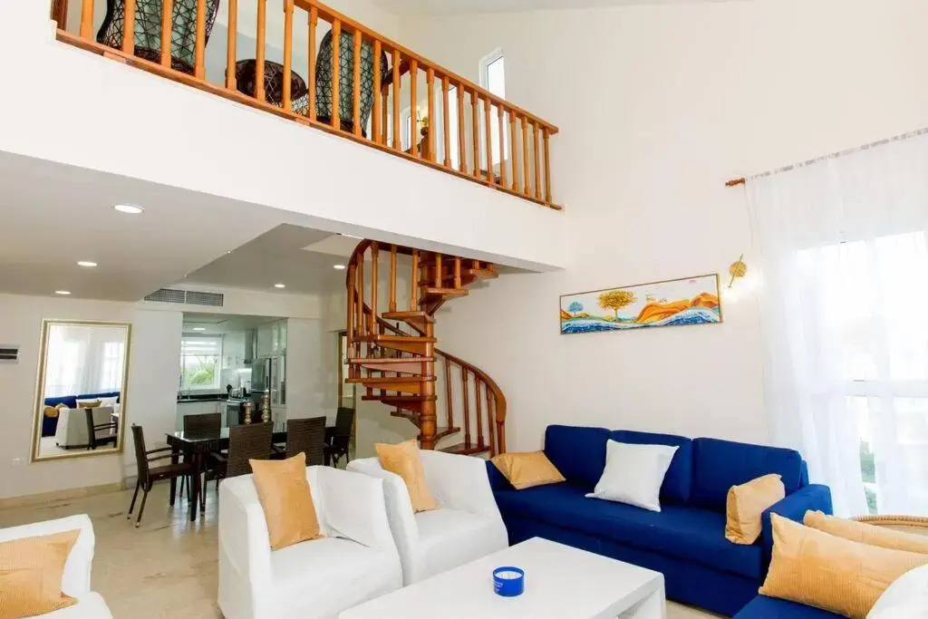 Bavaro Beachfront Penthouse 4 bdr/5 Bth 10+ Guests