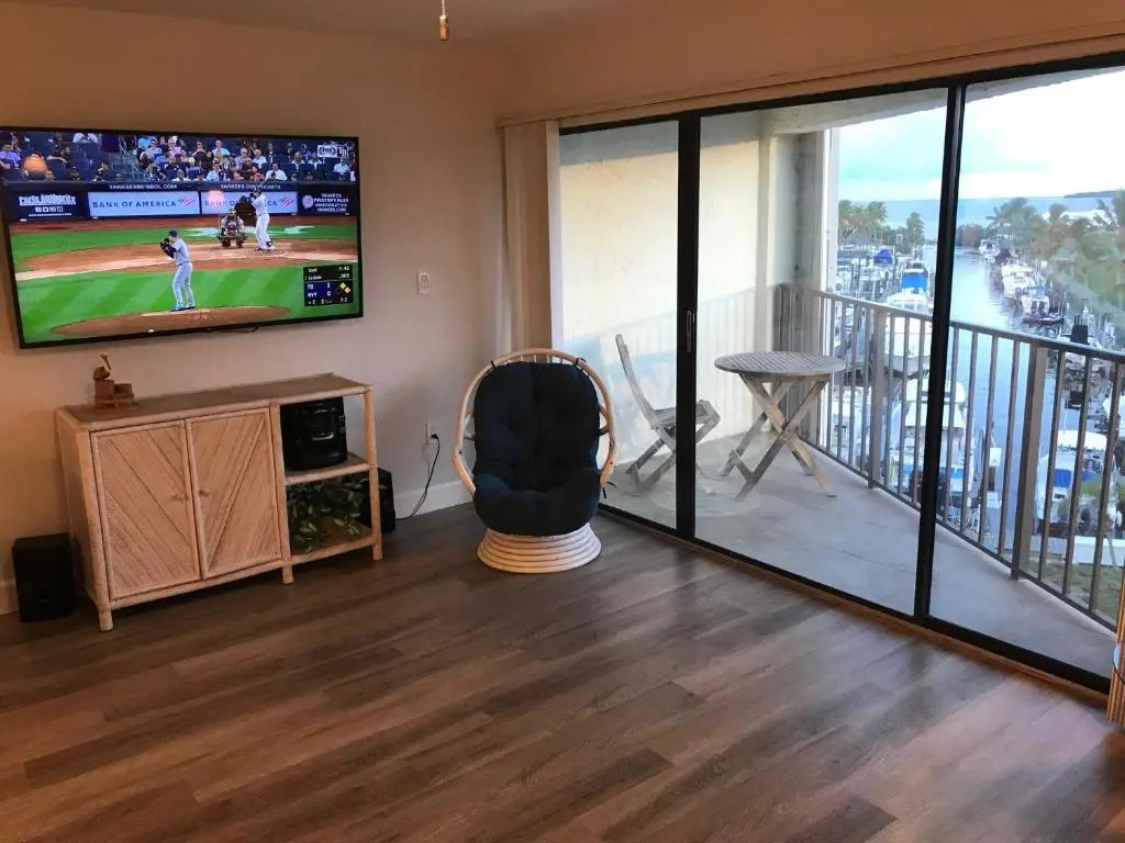 Licensed Mgr - Brand New Luxurious Oceanfront Condo! Stunning Views! Beach Resort! 2 King Beds!