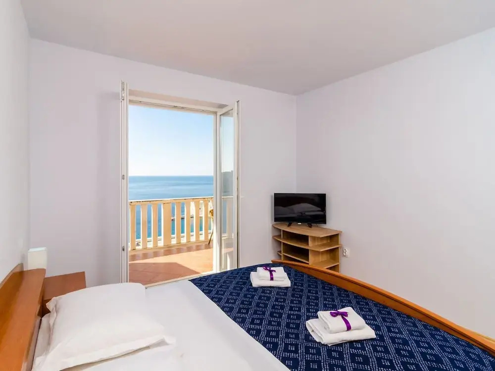 Apartments Bonavista - Premium Two Bedroom Apartment With Balcony and Sea View