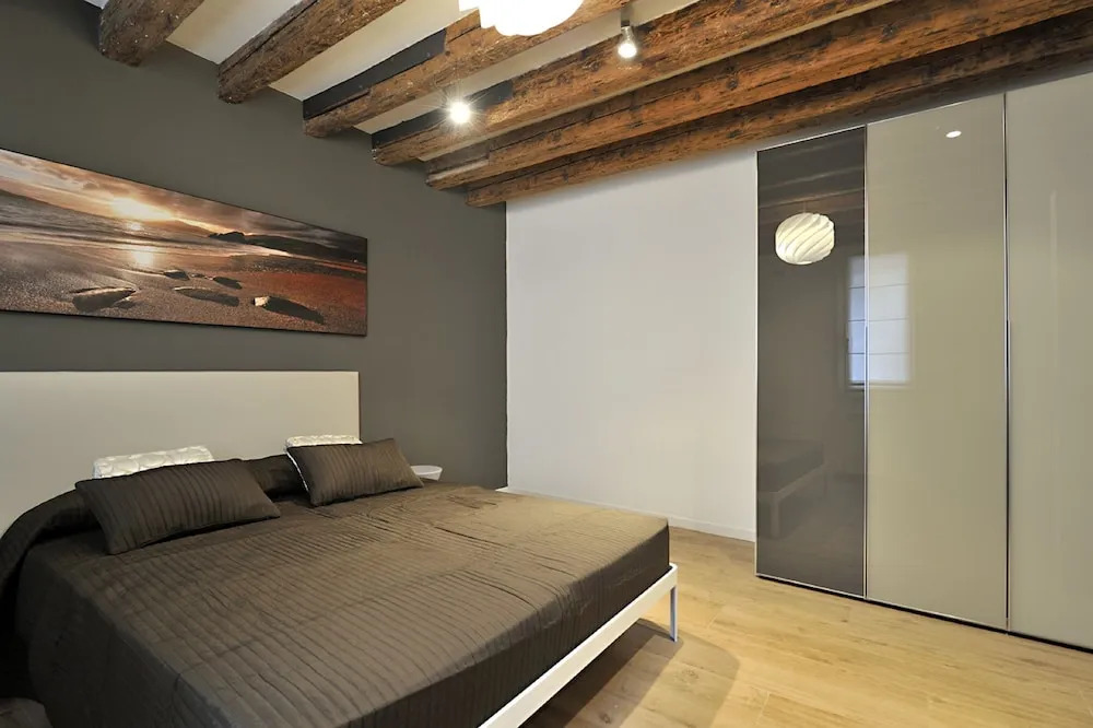 St. Mark'S Suite