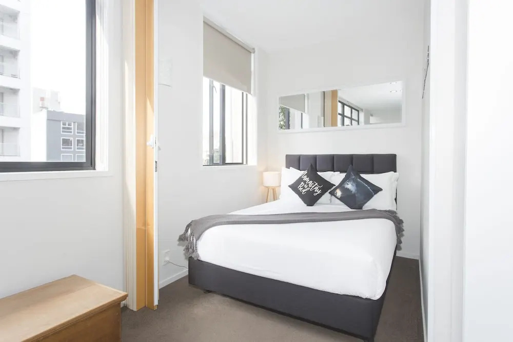 TOWNY - Central Character Apartment - 2 Bedrooms