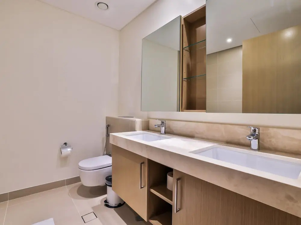 Luxury Marina View 2BR Flats Dubai by Belvilla
