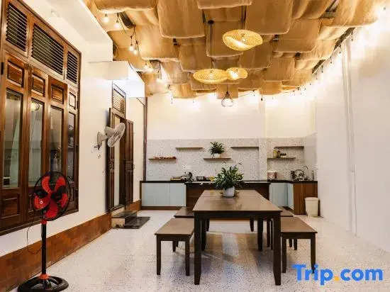 Sandy - Villa De Doc Let Homestay