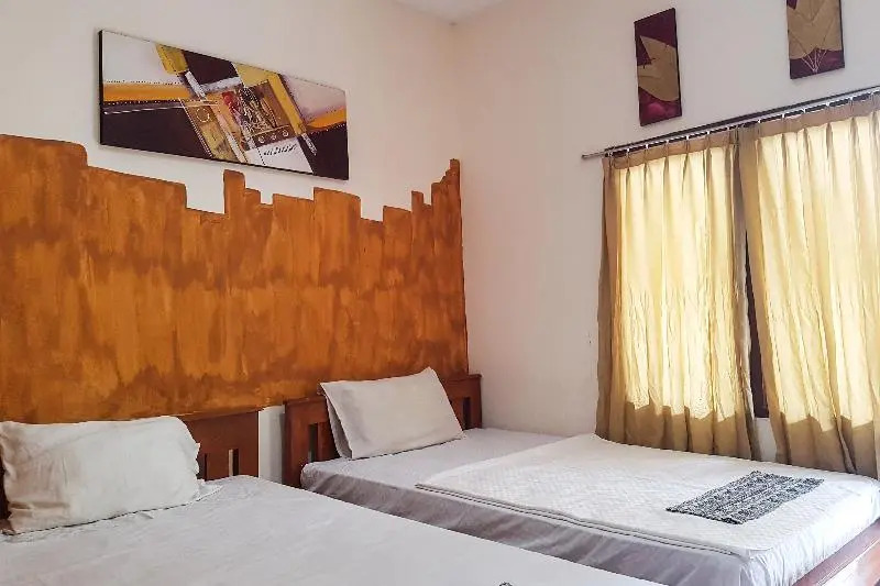 Laterrasse Guest House by OYO Rooms