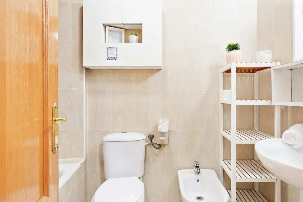 Lovely 1bed Apt, Sleeps 5 nr Puente de Vallecas