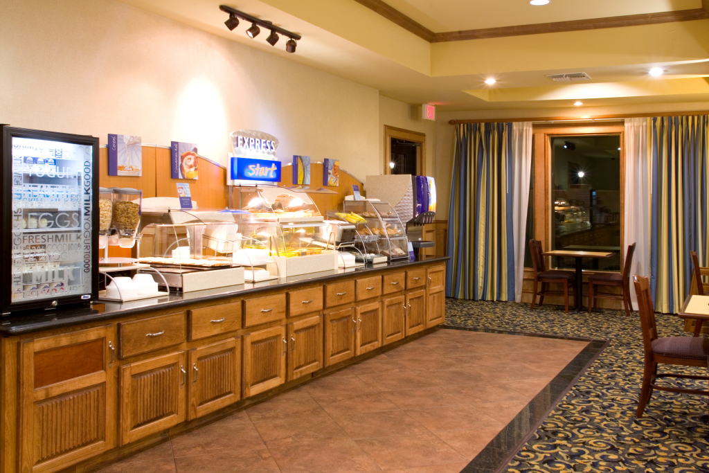 Holiday Inn Express Jourdanton - Pleasanton by IHG