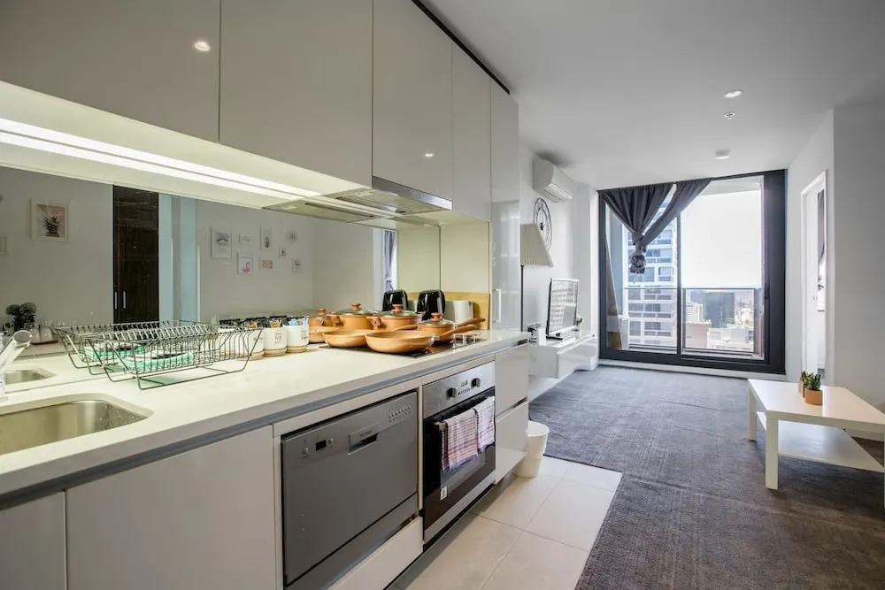 New Renovated & Cozy Apt Closes To Southern Cross