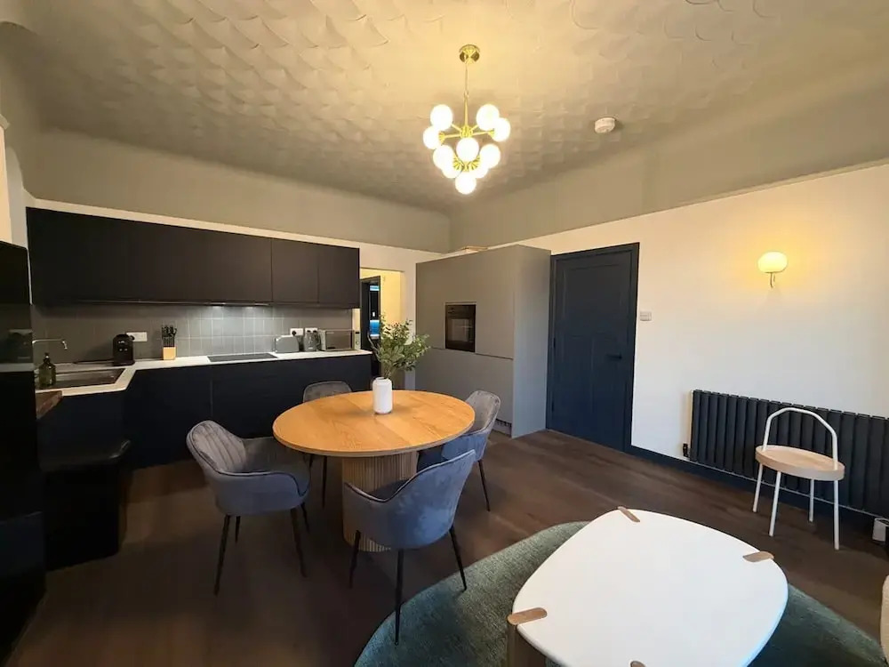 Luxury 2 5 Bedroom Flat in Southsea