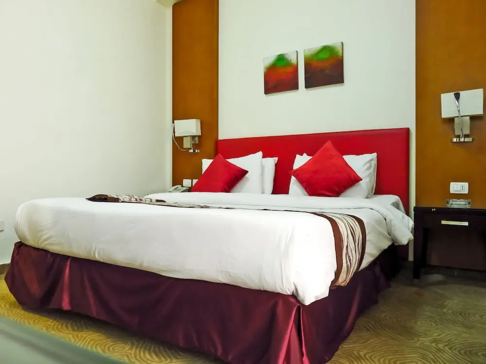 New Lamar Hotel