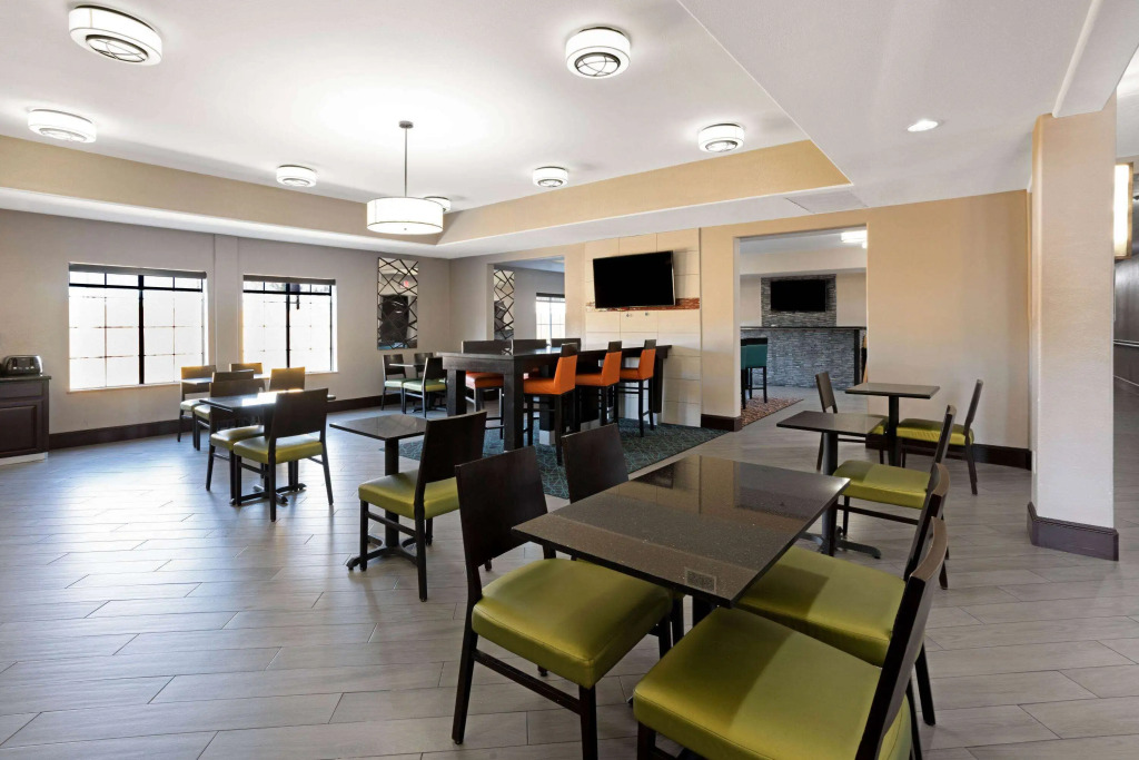 La Quinta by Wyndham Houston IAH Bush Intl Airport E
