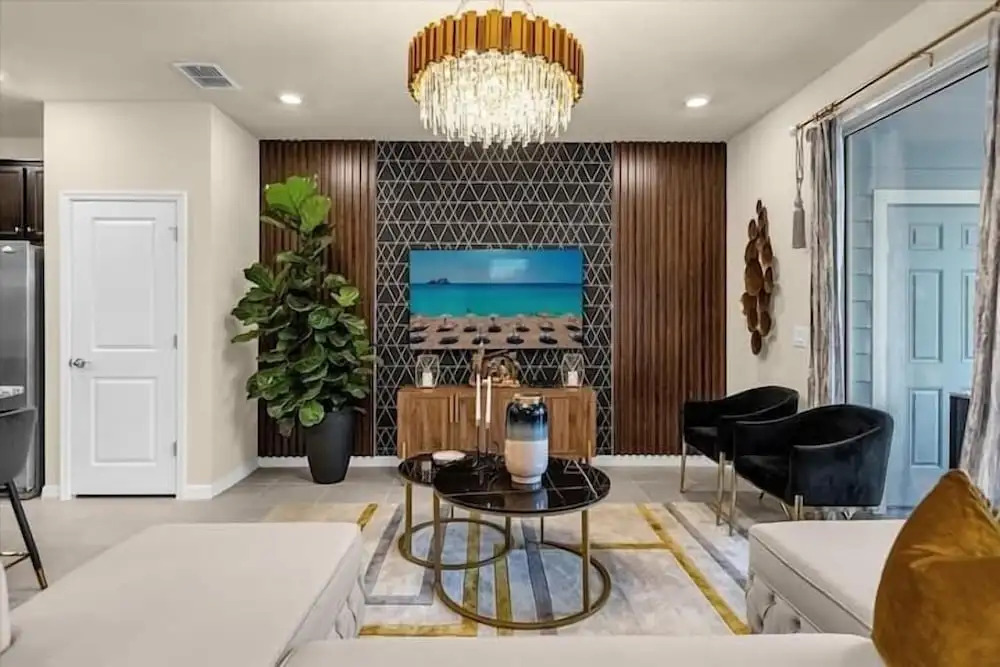 Brand New! Windsor Island 5BR Cozy Home Wpool/spa