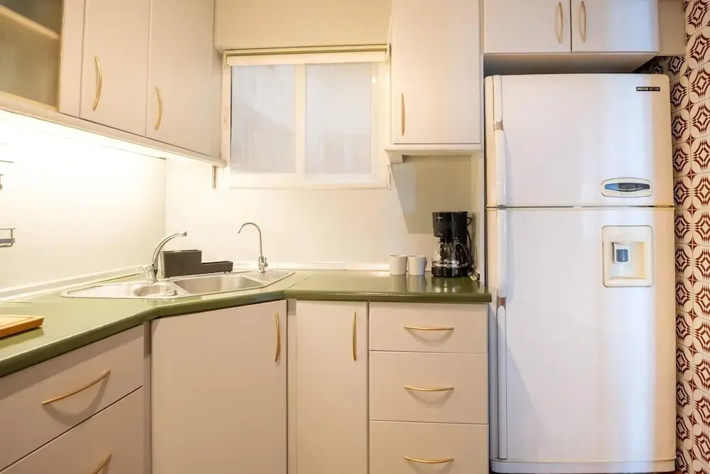 Sleek Flat With Sea View Balcony 2 min to Coast