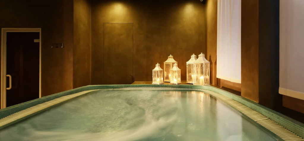 Hotel Savoy Palace