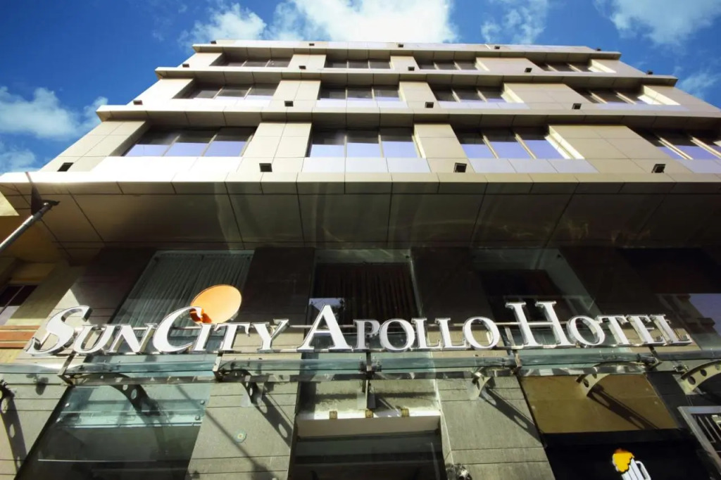Hotel Suncity Apollo - Gateway Of India