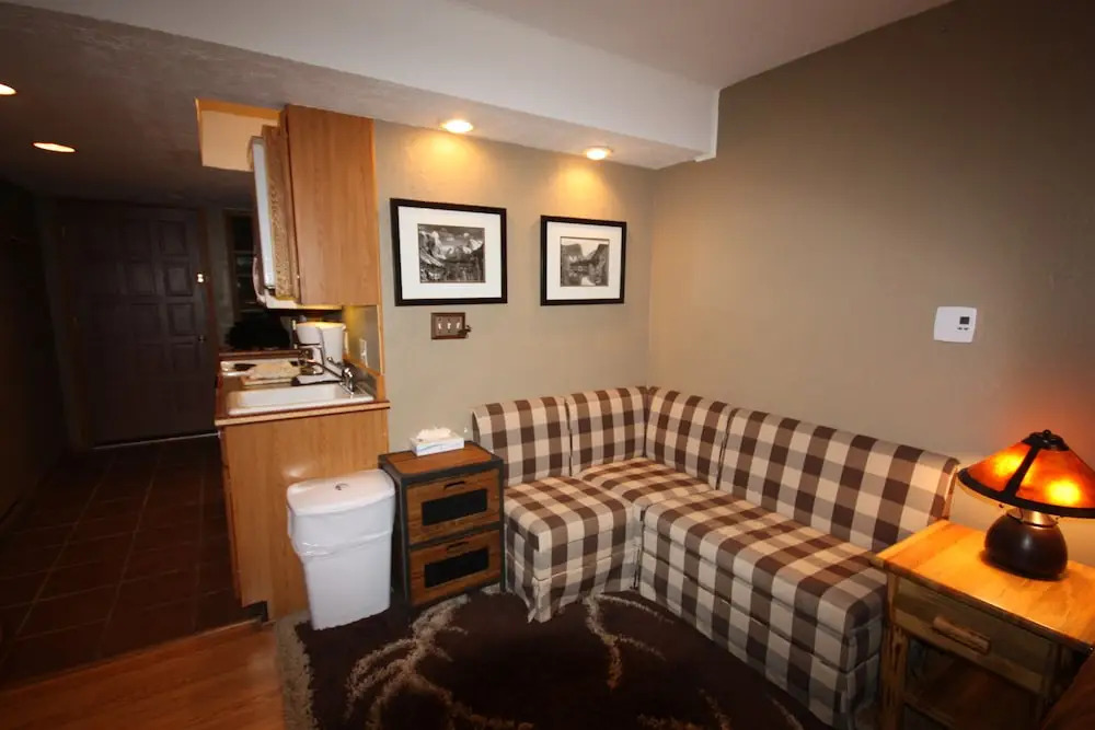 Four O'clock Lodge B 05 Studio Bedroom 1 Bathroom Condo