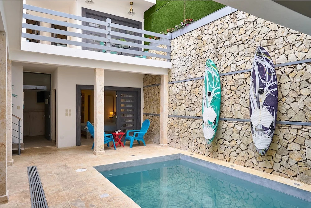 Colonial Beach House