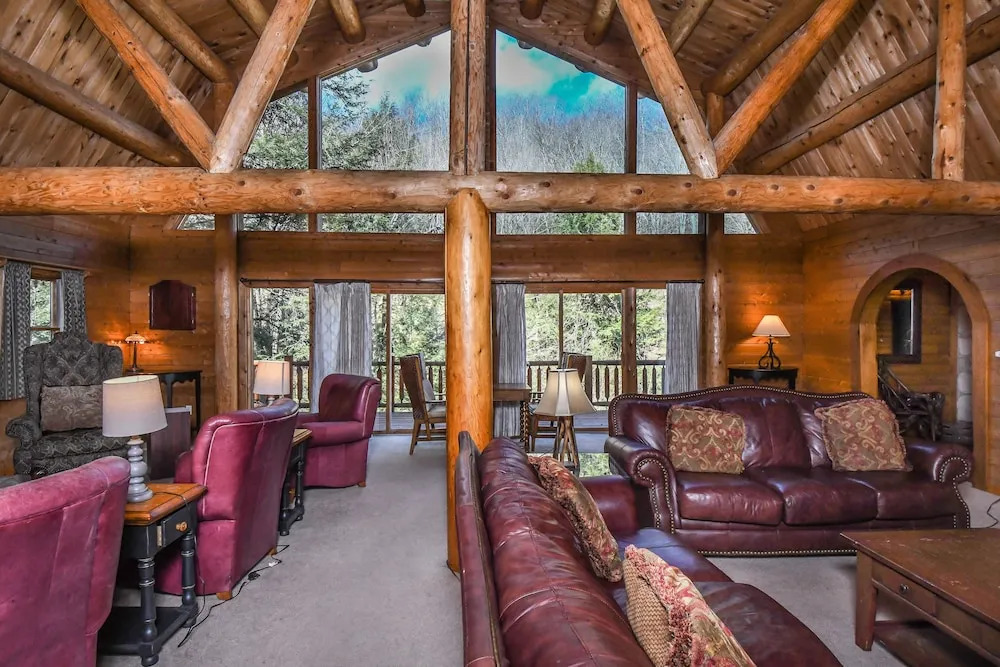 Streamside 4 Bedroom House