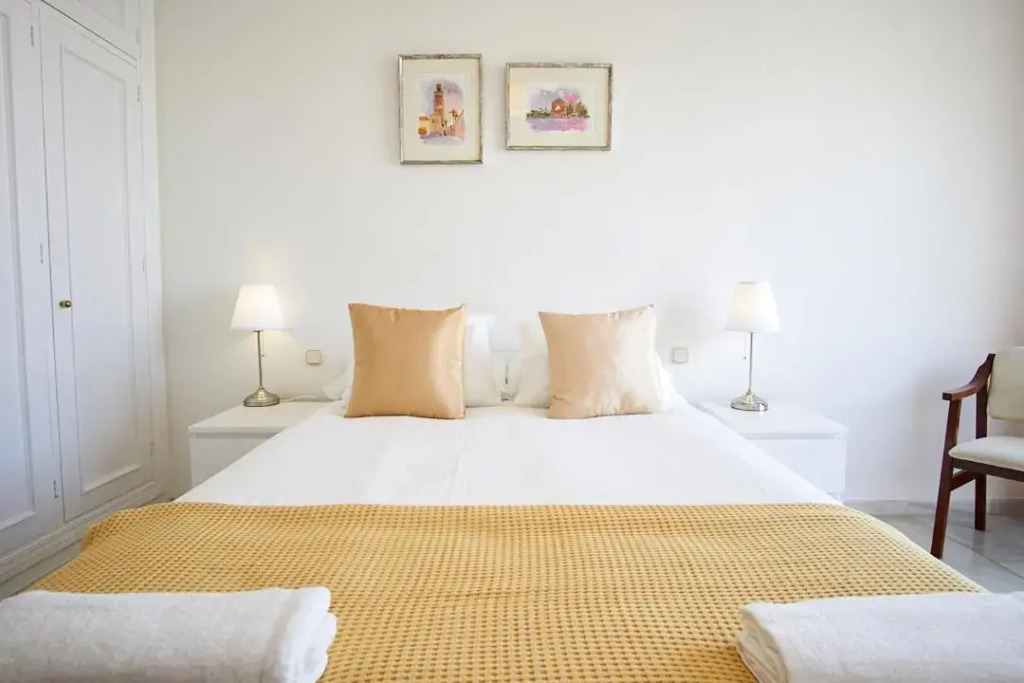 Wish-Suite San Jacinto de Sevilla Apartment