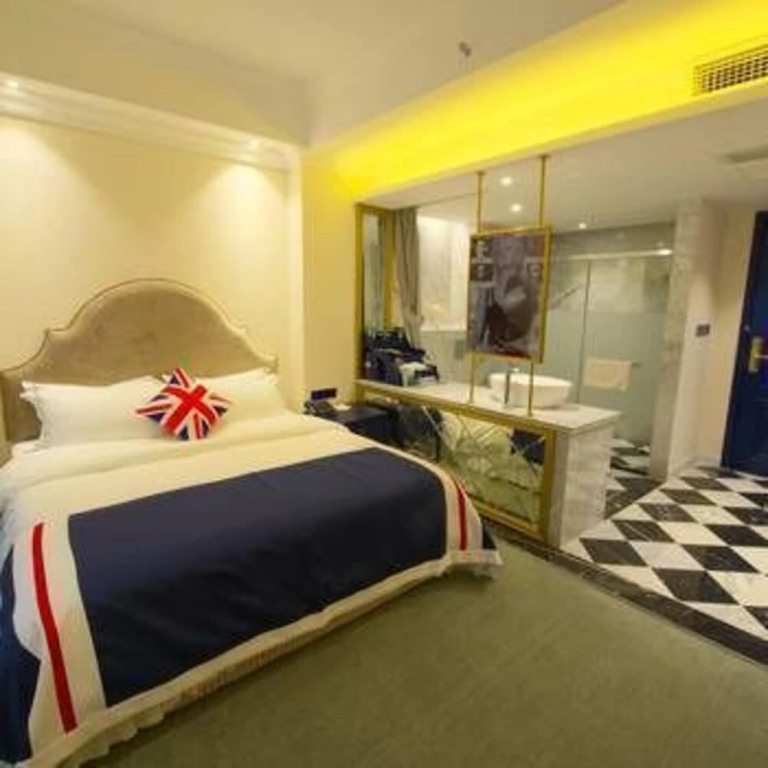 Gene Hotel