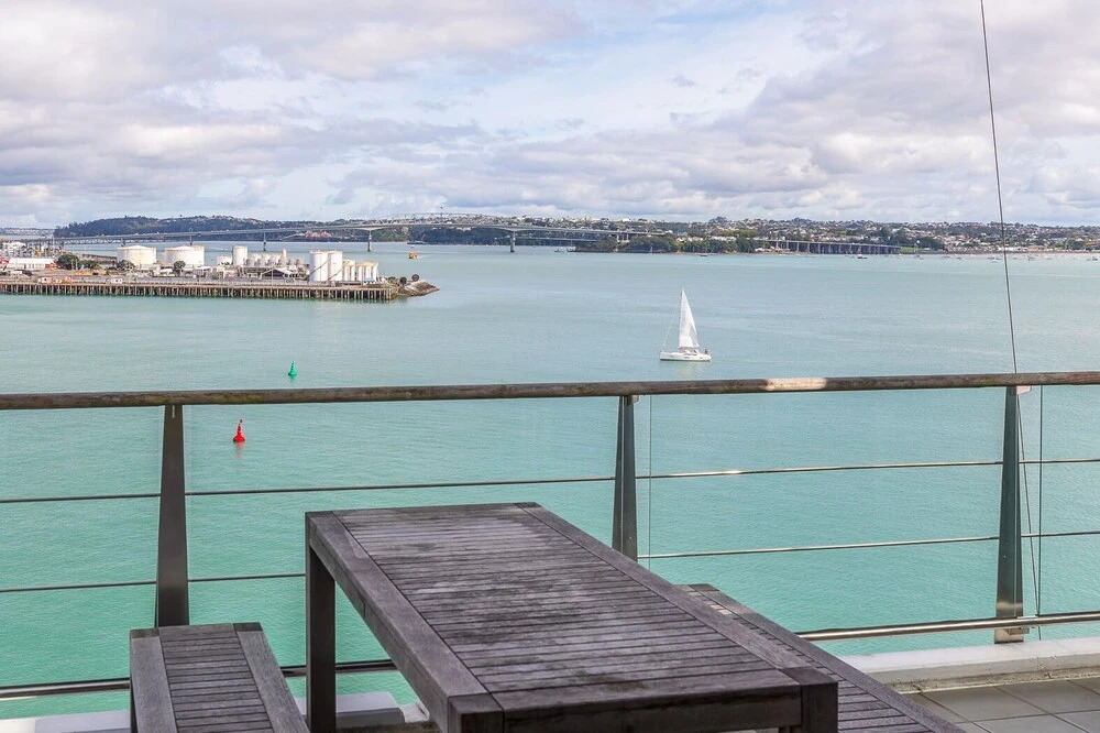 QV Waterfront Apt on Princes Wharf - 941