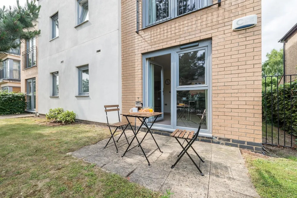 Hampden Apartments - The Alexandra