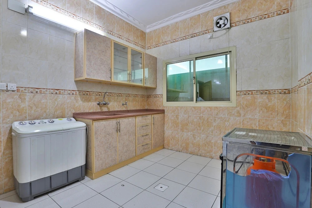 OYO 340 Nareen Furnished Apartments