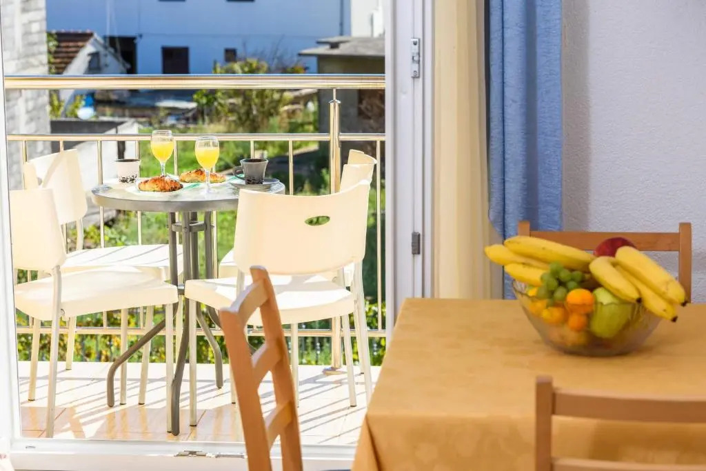 Apartments Neve