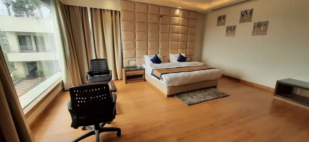 Sparsh Hotel & Resort