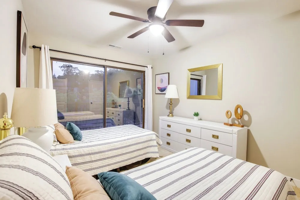 Boat Slip + Pool Access: Lake of the Ozarks Condo