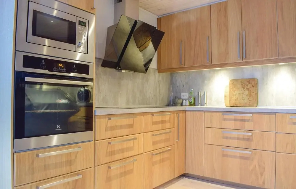Nice Home in Farsund With 4 Bedrooms and Wifi