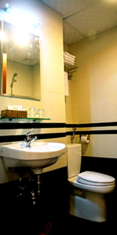 Paradise Hotel