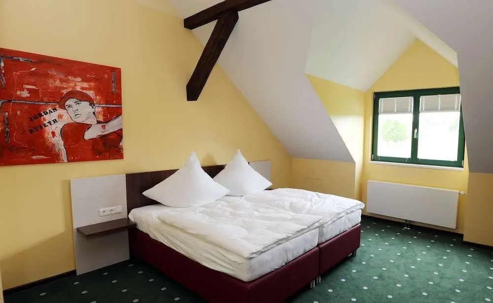 Apartments Golfpark Schlossgut Sickendorf