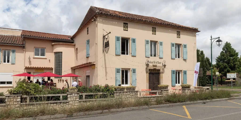 Relais de la tour