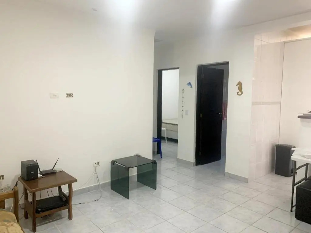 Casa c churrasq a 650 metros do mar em Bertioga SP