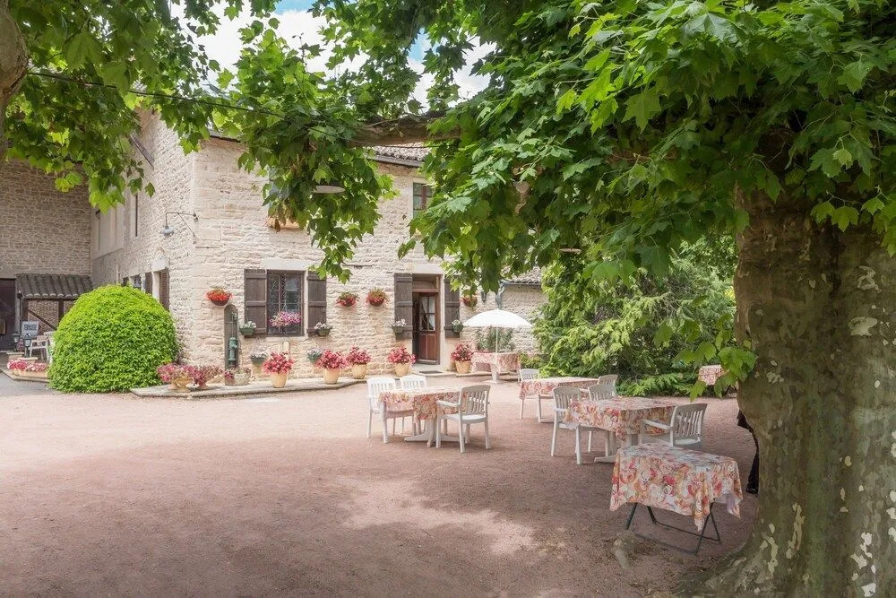 Logis Hôtel Les Platanes