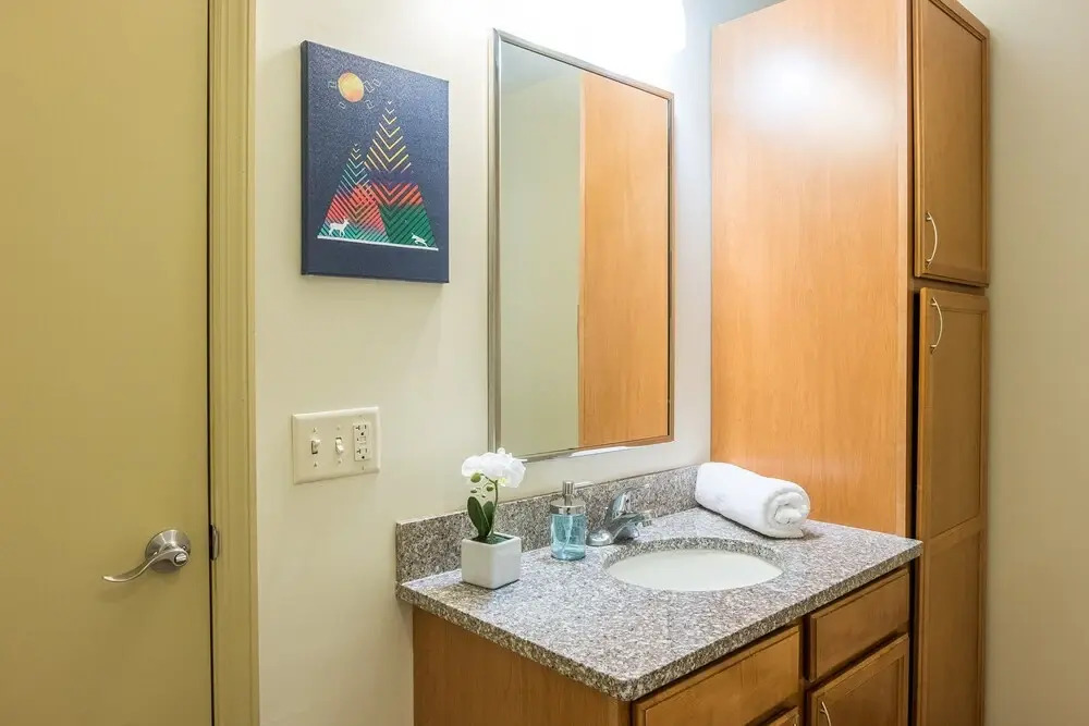 FRONTDESK Portal Place Apts Oakland Pittsburgh