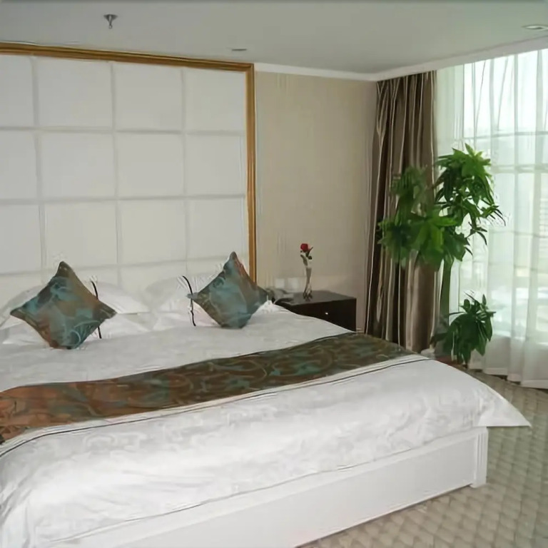 Huifeng Hotel