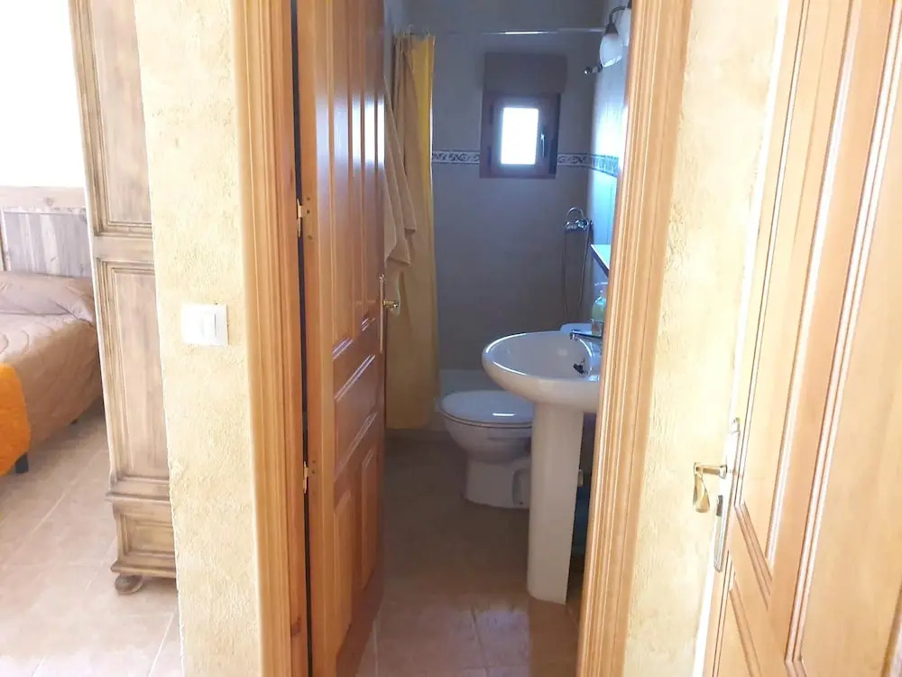 House With 5 Bedrooms in Navaluenga, With Furnished Terrace