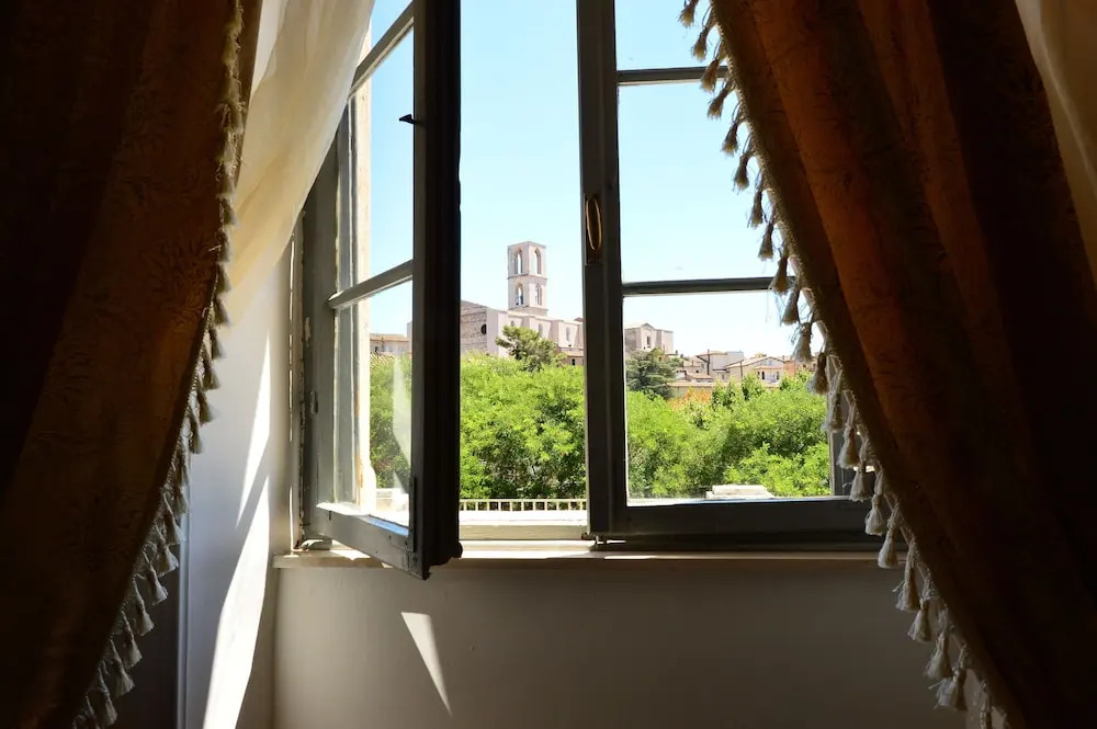 Hotel Iris