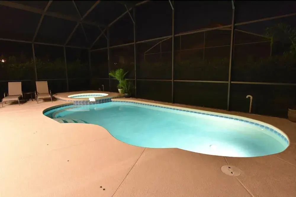 630 Sun Kissed 4 Br villa by RedAwning