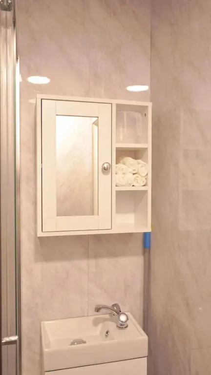 Premium 2 Guest House