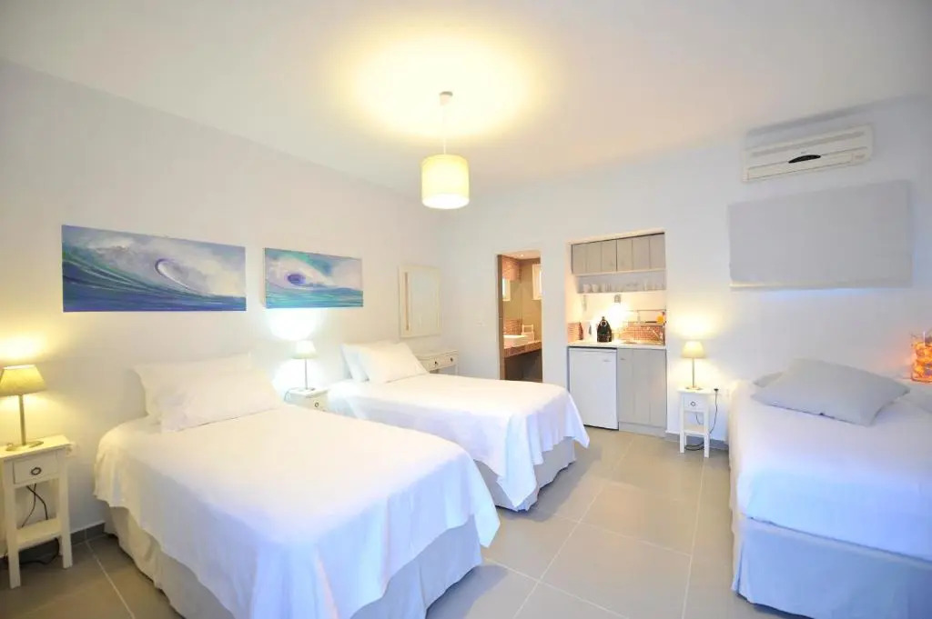 Almira Suites - Seafront - Naousa Paros